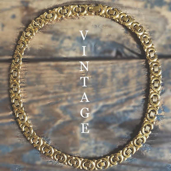 Vintage Avon  Xo Necklace HP🌵 - Picture 3 of 10